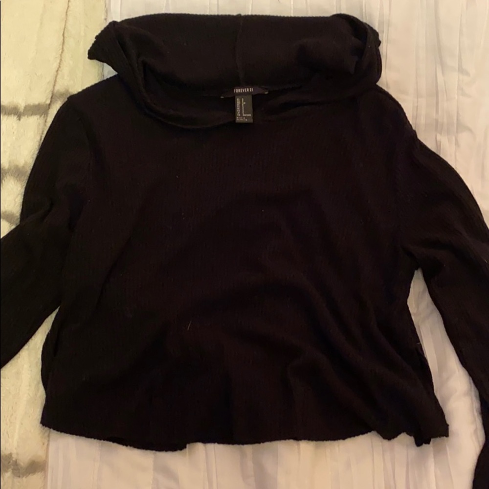 Sweater crop
